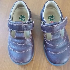 Naturino brown leather toddler shoes